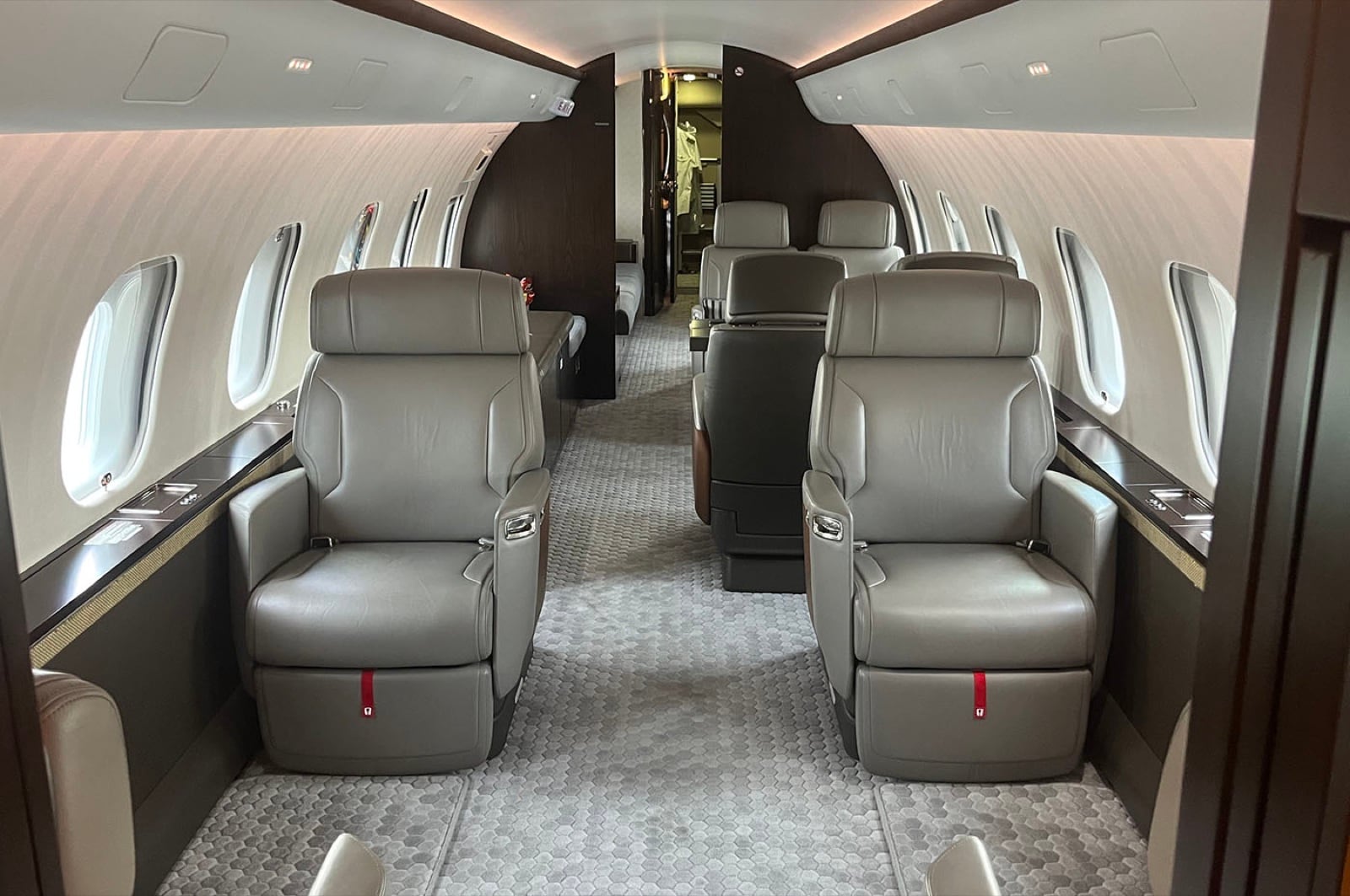 The Global 5500 cabin